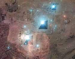 Пирамиды в Гизе, три звезды пояса Ориона